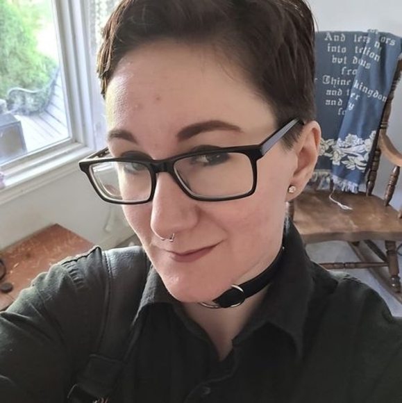 Meet your Posher, Xandine - Picture 1 of 11